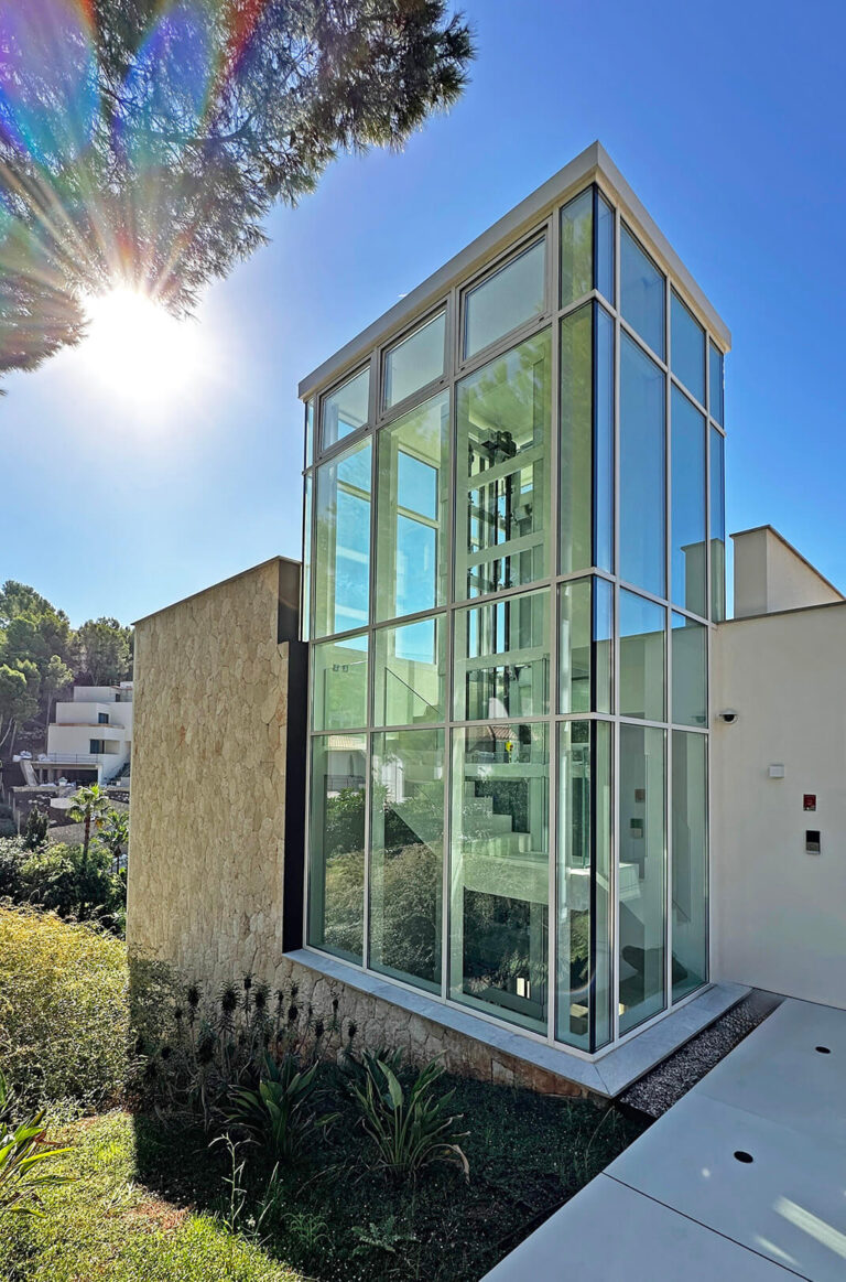 Villa_Mimosa_Elevator